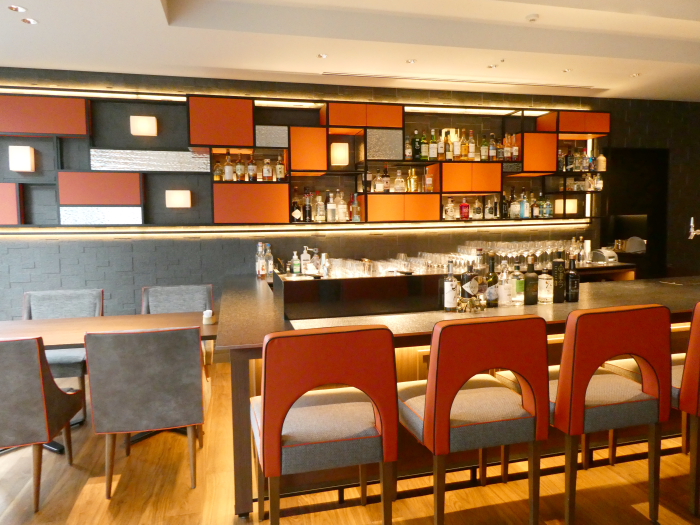 大阪　ヒルトン大阪　カフェのカウンター